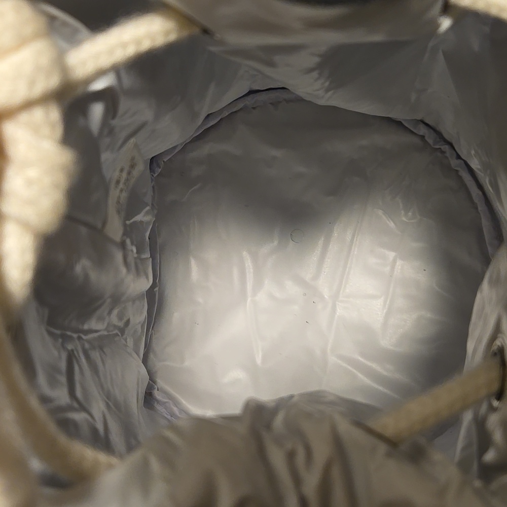 Chanel Soleil Drawstring Bag Black And White - Picture 6 of 8